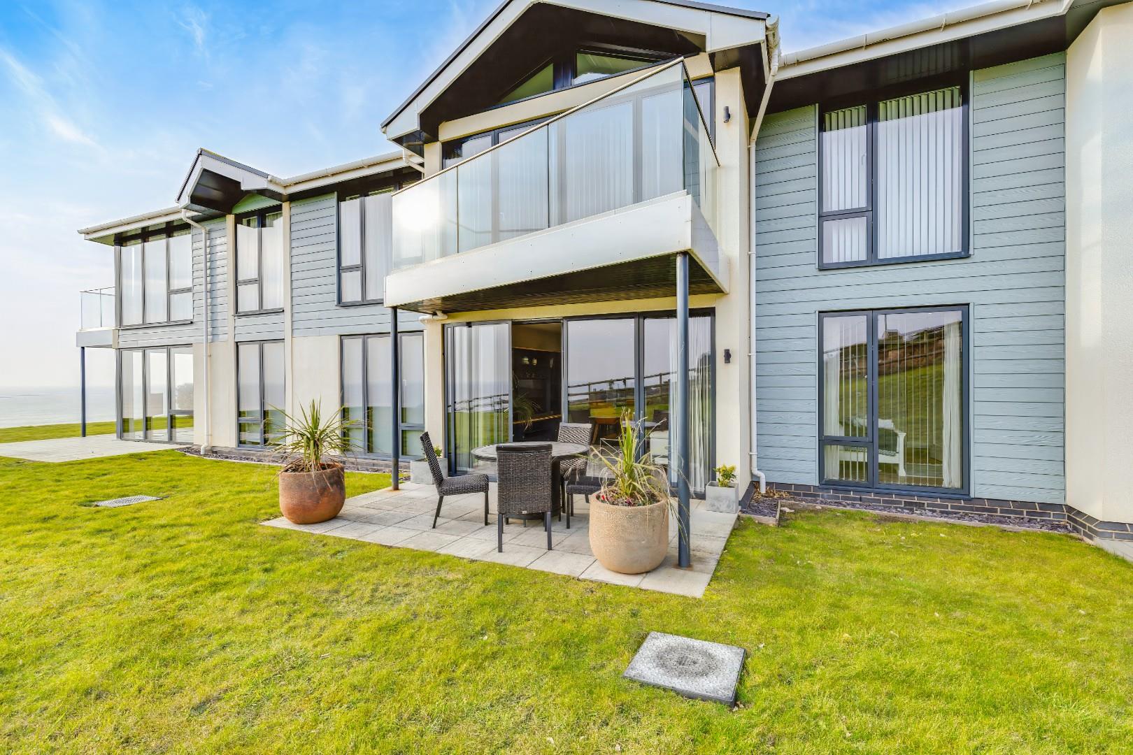 Apartment 6, Horizon, Slon Lane, Ogmore By Sea, Vale of Glamorgan, CF32 0PN